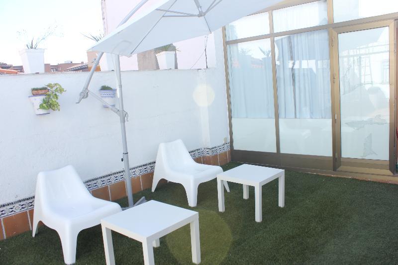 Hostal Falfes Madrid Ngoại thất bức ảnh